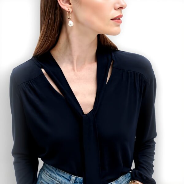 T-shirt col V Caroll coupe droite femme chic marine