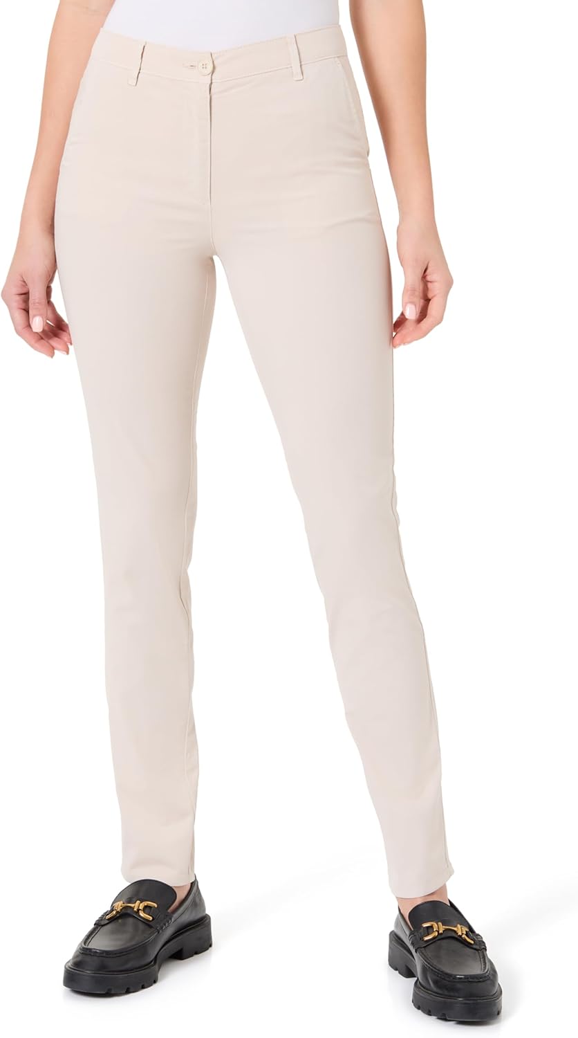 Pavo Monitor Arm installed on a wooden office desk