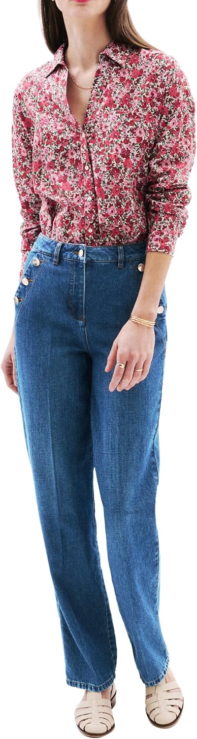 Pavo Monitor Arm installed on a wooden office desk